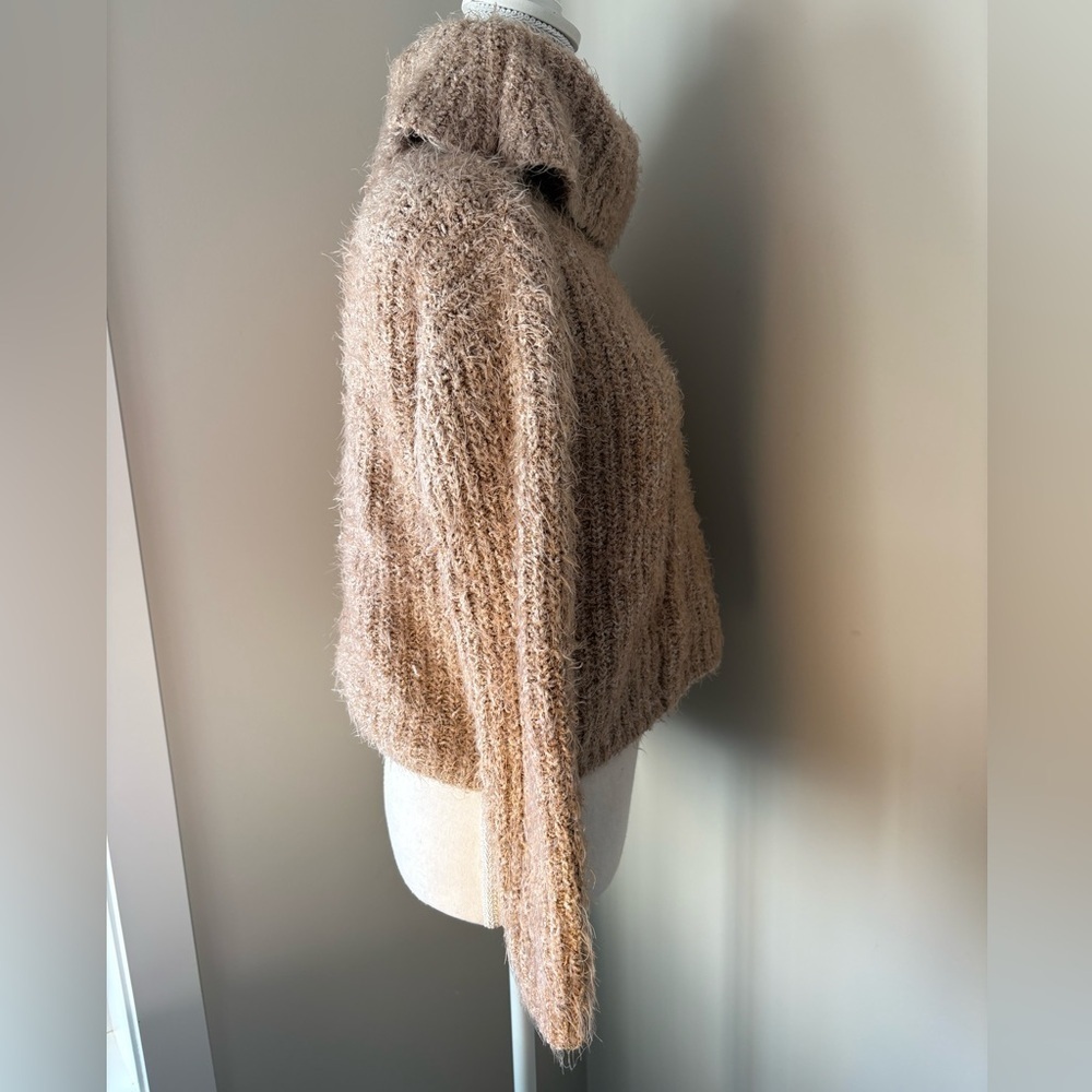 Premise Fuzzy Cropped Turtleneck Sweater – Size S | Beige - Picture 2 of 10